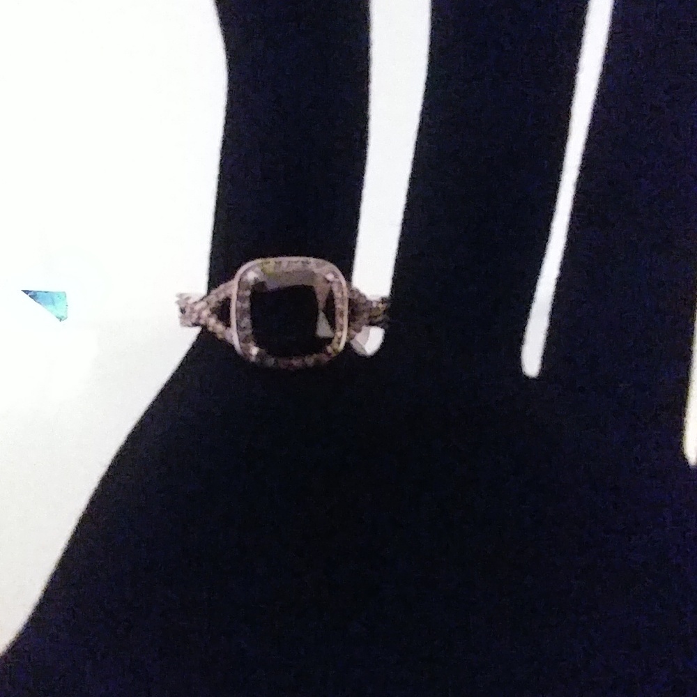 Silvertone Ring with Black Stone Size 8